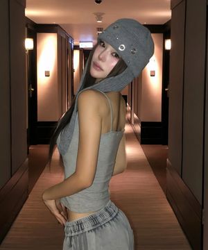 (DUC) Eyelet Stud Earflap Beanie Gray