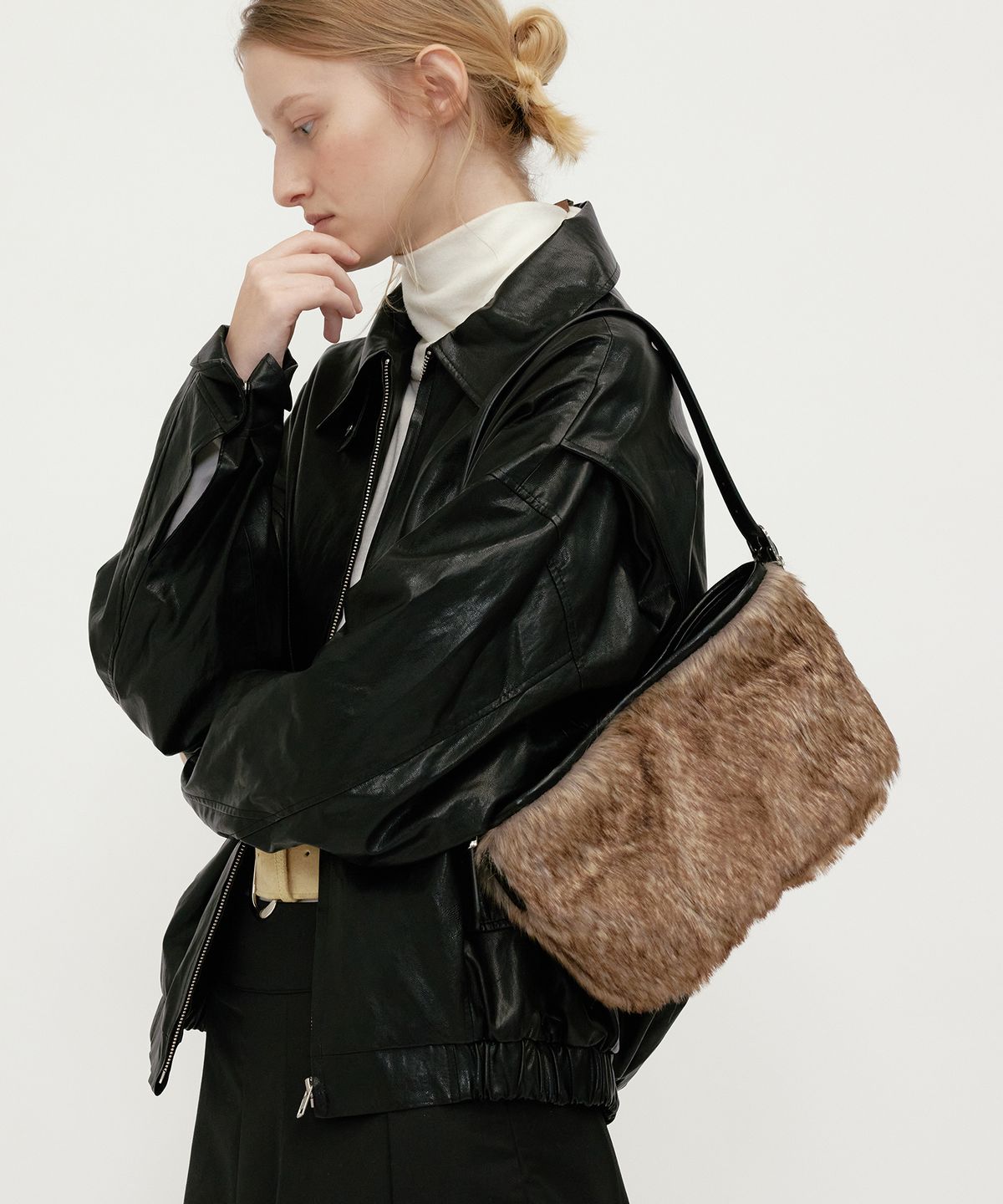 무쿠앤에보니(MUCU AND EBONY) Londe Fur Bag _ Brown