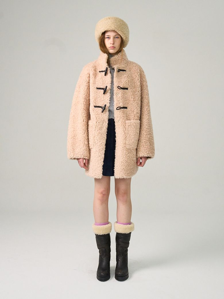 High-Neck Duffle Shearing Bear Mustang (L/Beige)