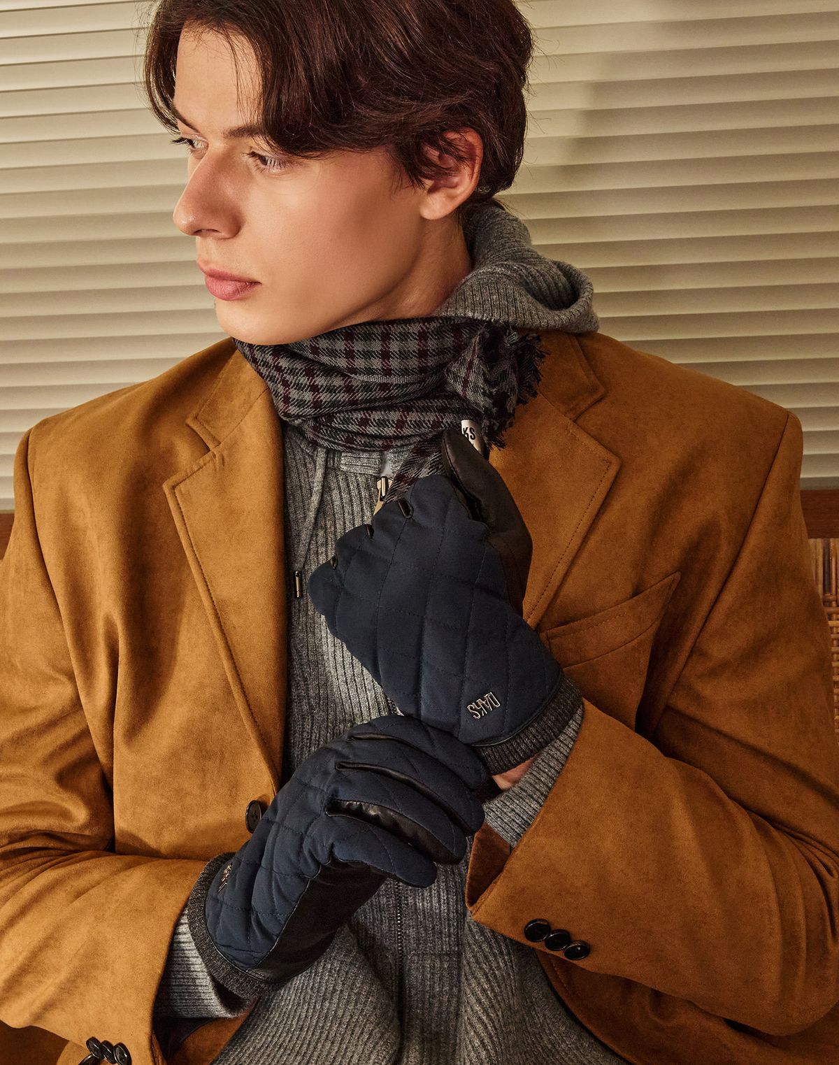 닥스 여성 액세서리(DAKS WOMENS ACCESSORIES) 패딩 퀄팅 남성 가죽장갑 네이비 DCGV5F701N3
