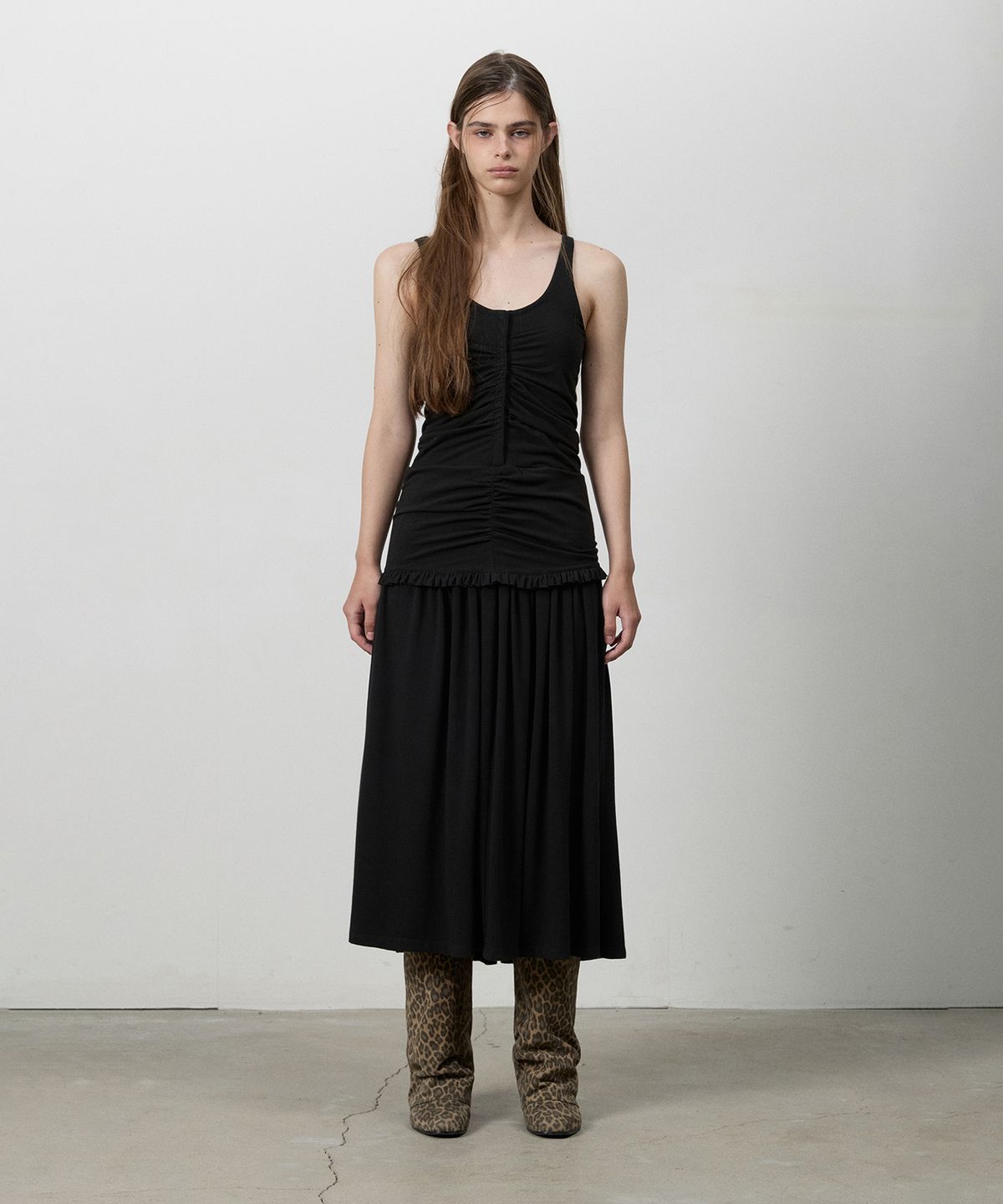 쓰리투에이티(THREE TO EIGHTY) RUCHED SNAP PANEL DRESS BLACK