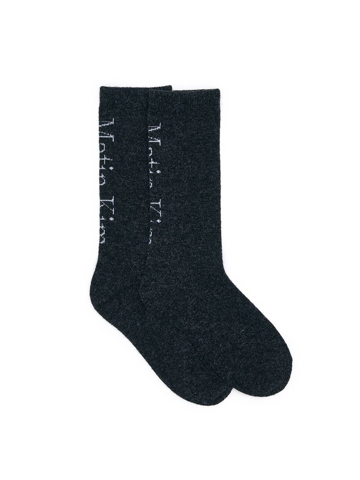 마뗑킴(MATIN KIM) LOGO JACQUARD WOOL CREW SOCKS IN CHARCOAL