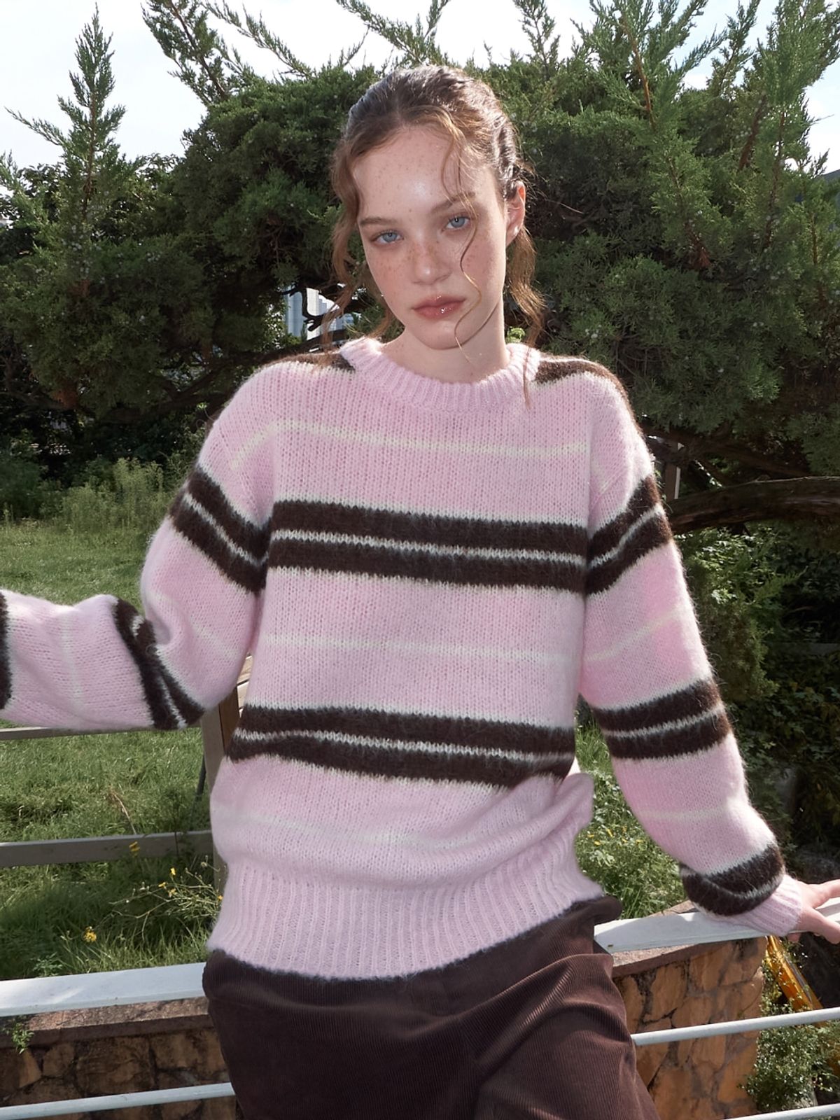 에트몽(ETMON) Brush Stripe Knit Pullover, Pink
