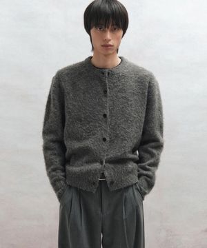 [정선혁 PICK] 알파카 부클 크롭 가디건 (그레이)