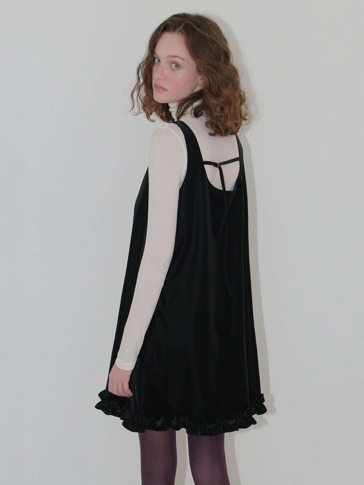 에트몽(ETMON) Frill Sleeveless Mini Dress, Black