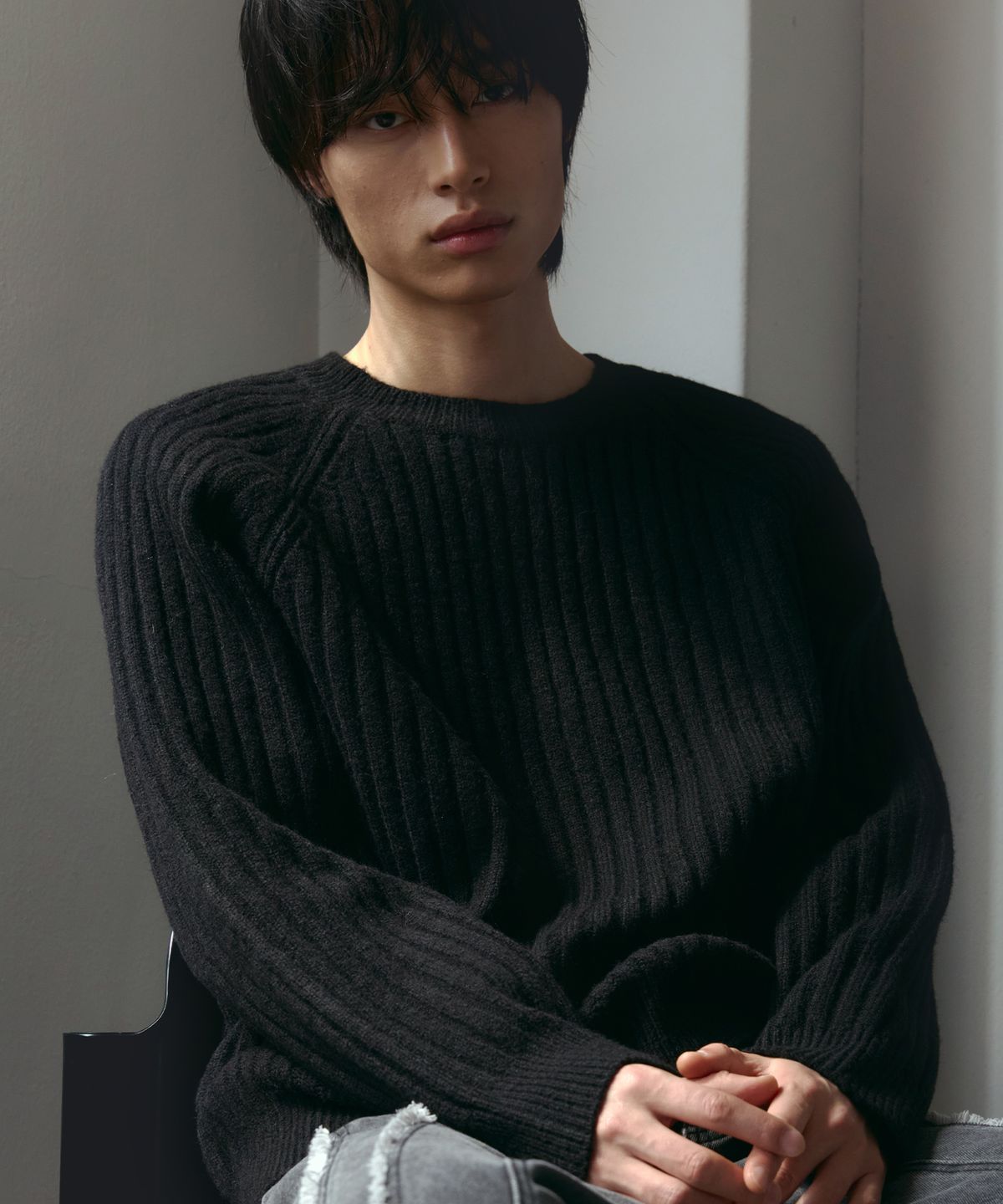 노드유(NODU) 골지 나그랑 사선 니트 [블랙]