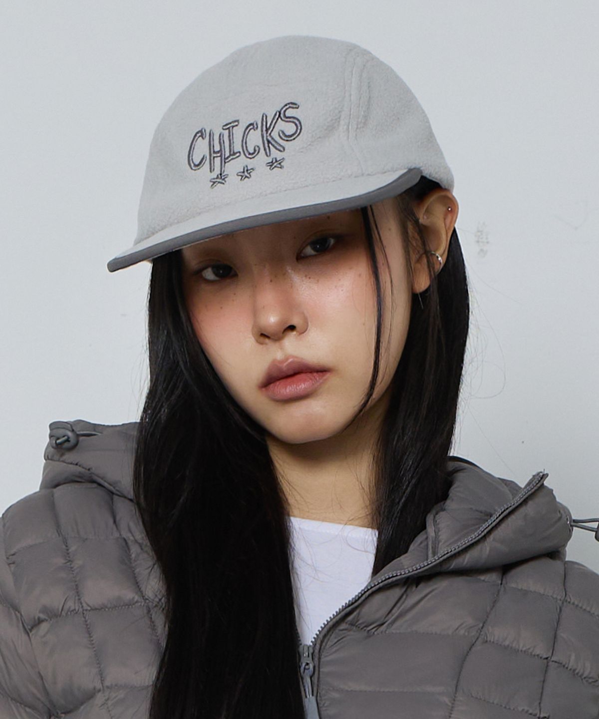 칙스(CHICKS) 투톤 플리스 캠프캡 실버그레이