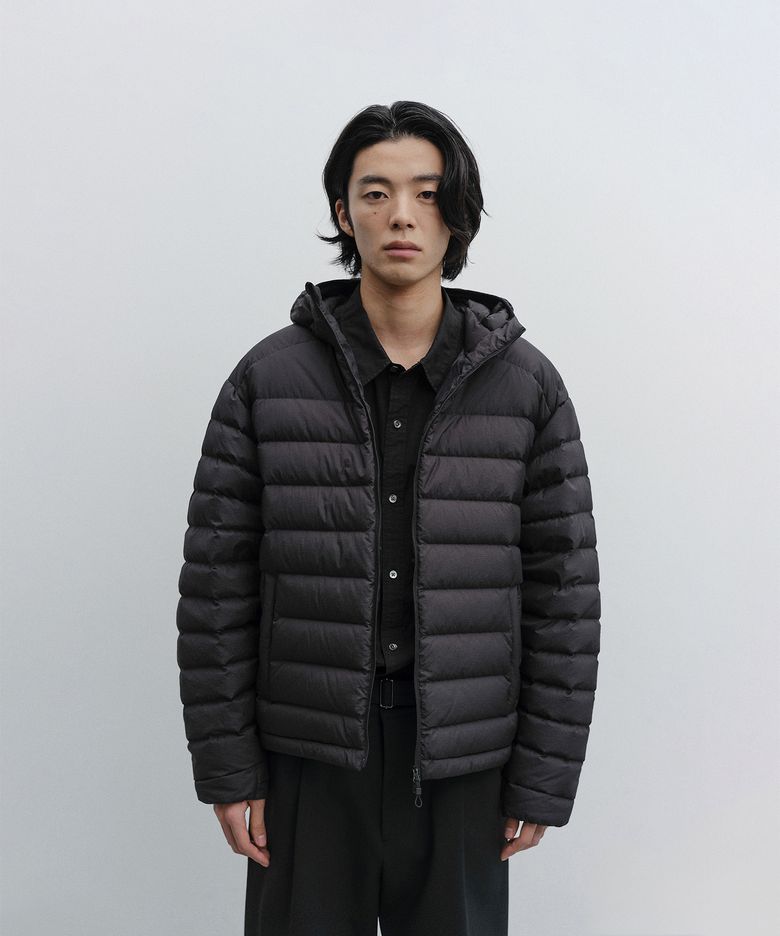 Cloudy Paneled Down Jacket (Almost Black)