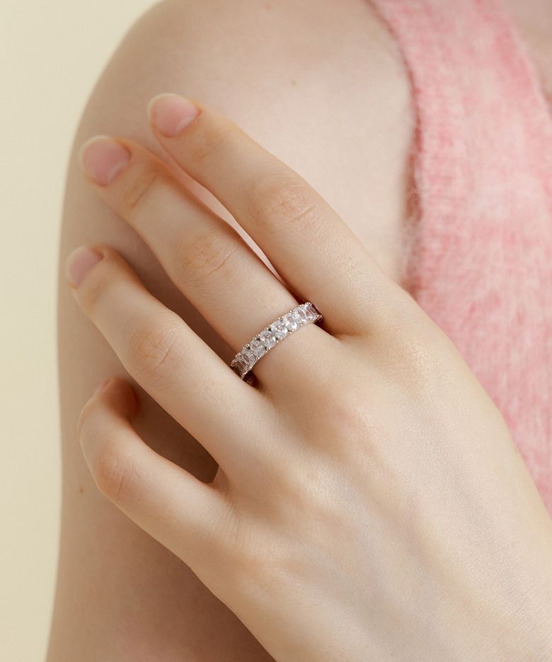 Oval glow Ring