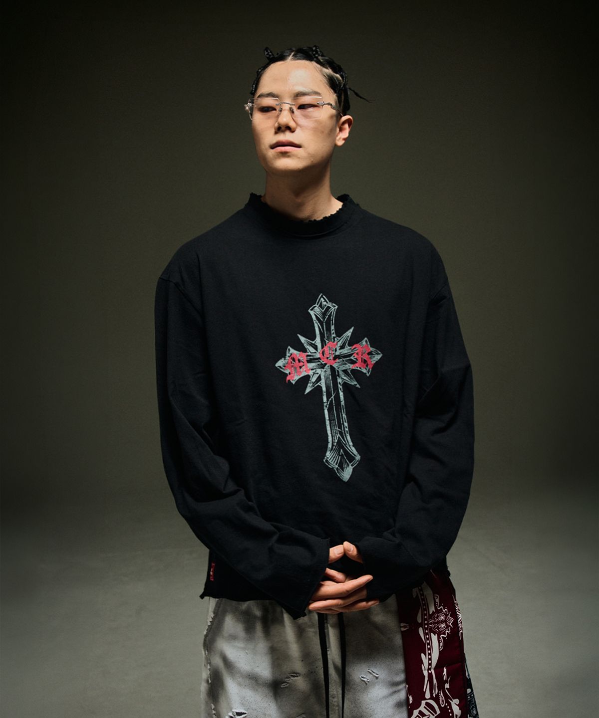 뭉(MWOONG) Scarred cross LS(black)