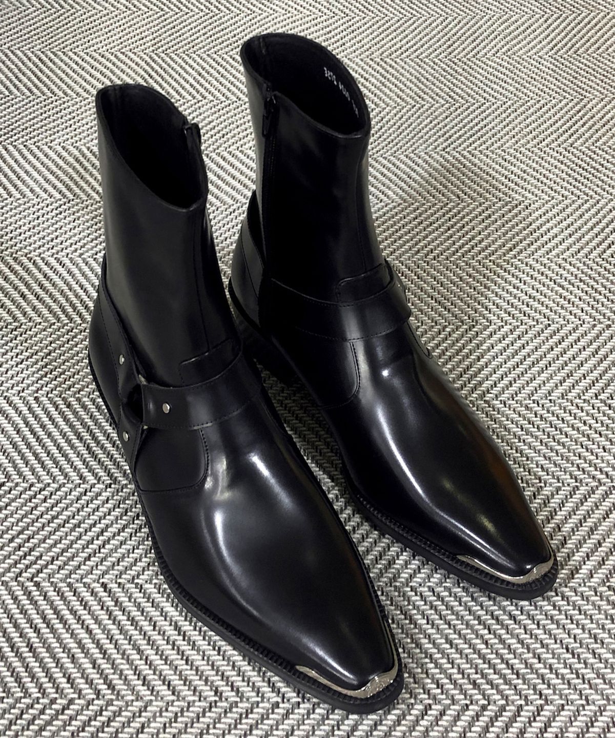 조앤슈(JOENSHOE) 로랑 웨스턴 바이시클 부츠 블랙