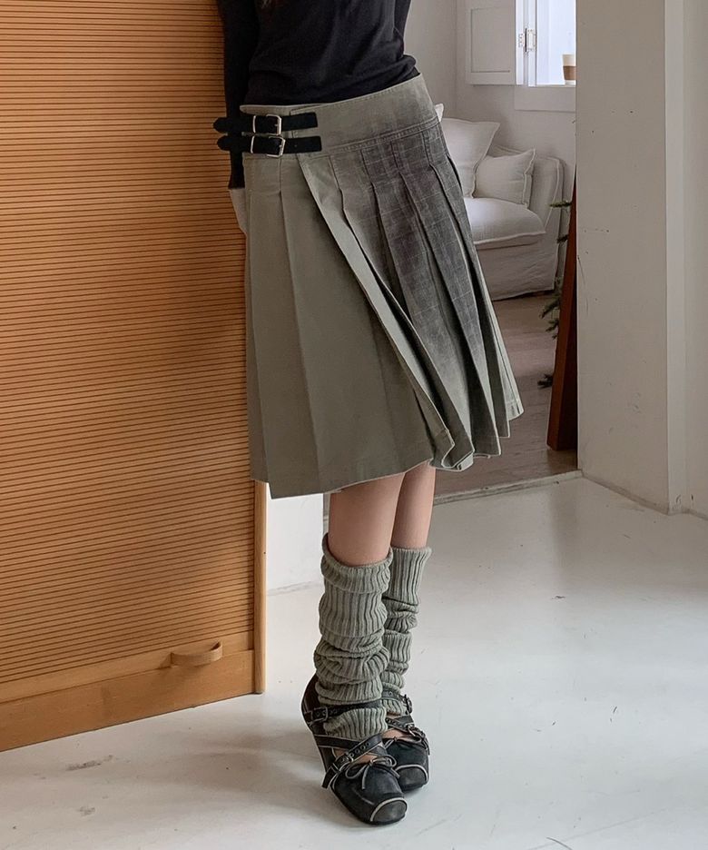 VINTAGE CHECK WRAP PLEATS SKIRT-BEIGE