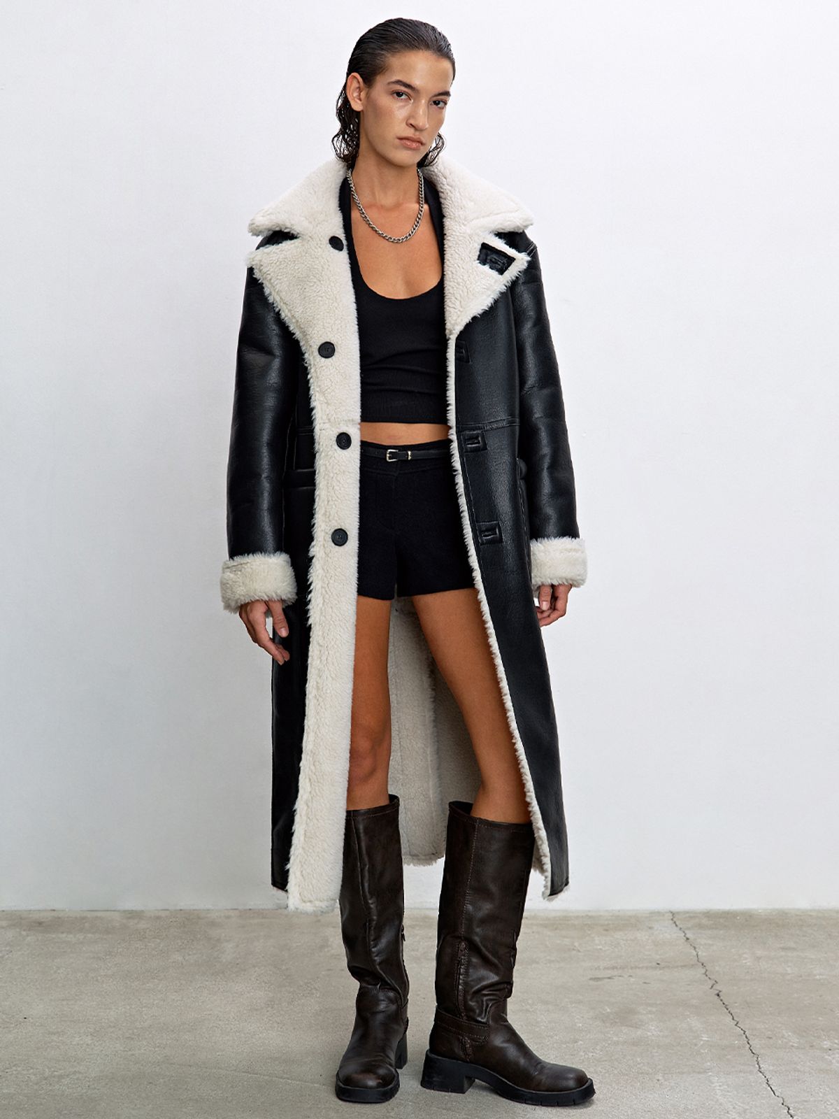 해브레스(HAVELESS) REY REVERSIBLE SHEARLING COAT BLACK