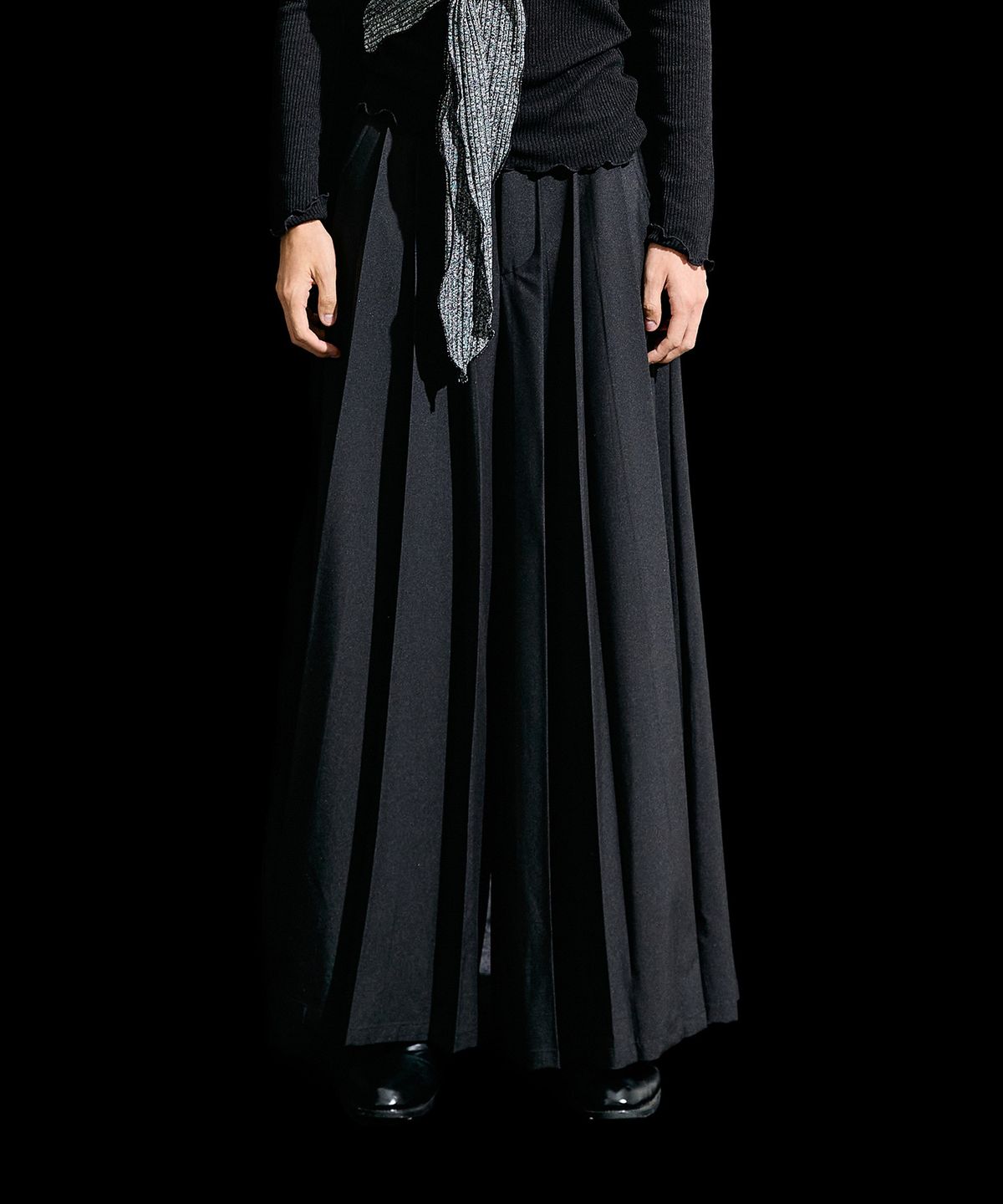 레큘리(RECULER) Wide pleated pants Black