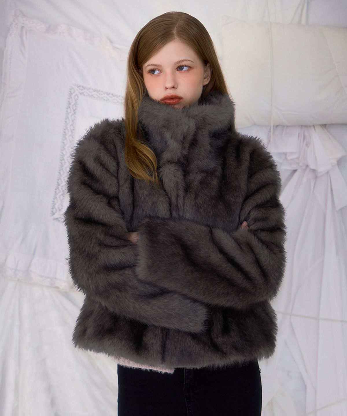 로제프란츠(ROSEFRANTZ) Crop Mix Fur Jacket [Brown]