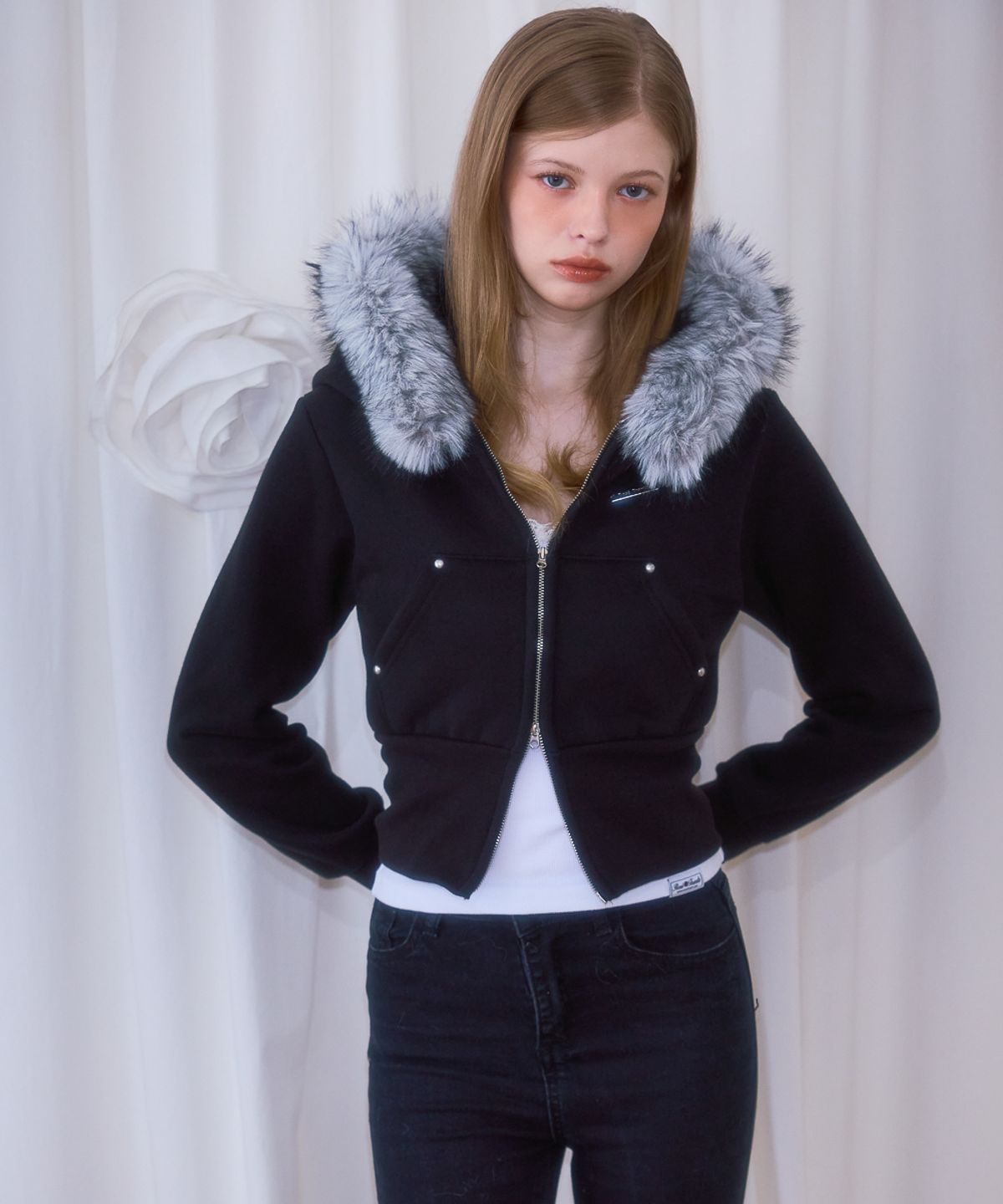 로제프란츠(ROSEFRANTZ) Fur Slim Rivet Hood Zip-up [Black]
