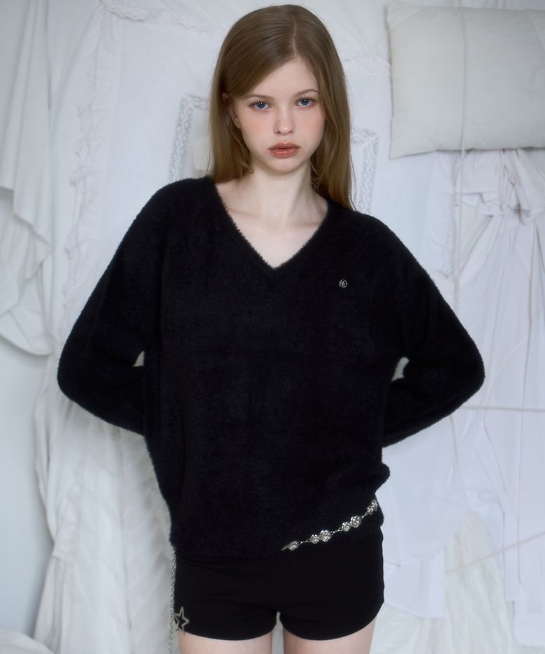 Fur V-neck Knit [Black]