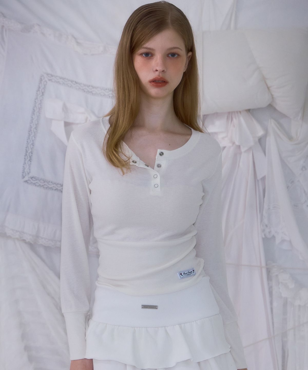 로제프란츠(ROSEFRANTZ) Eyelet Henley-neck Long Sleeve [Ivory]