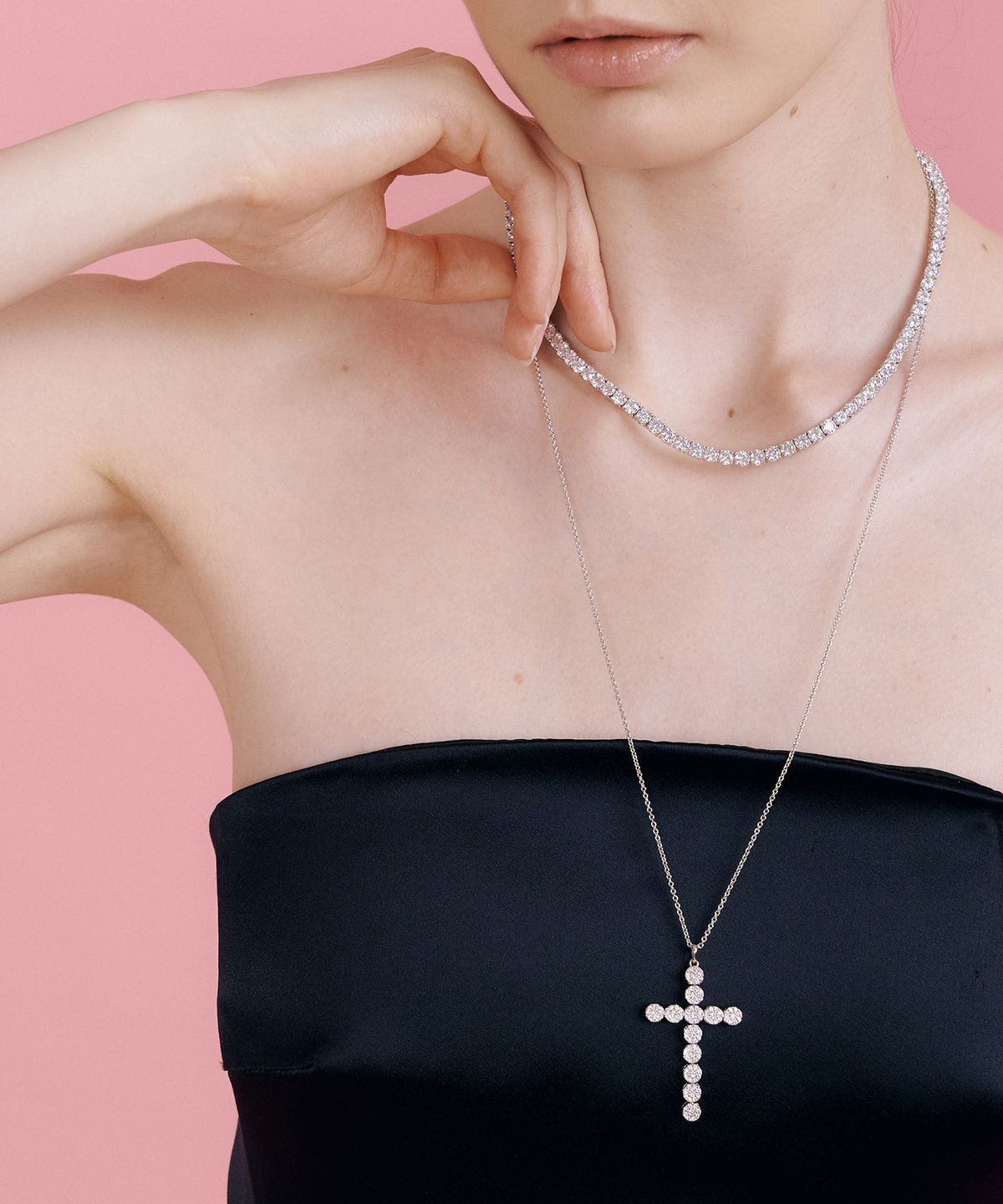 마티아스(MATIAS) Cross Necklace