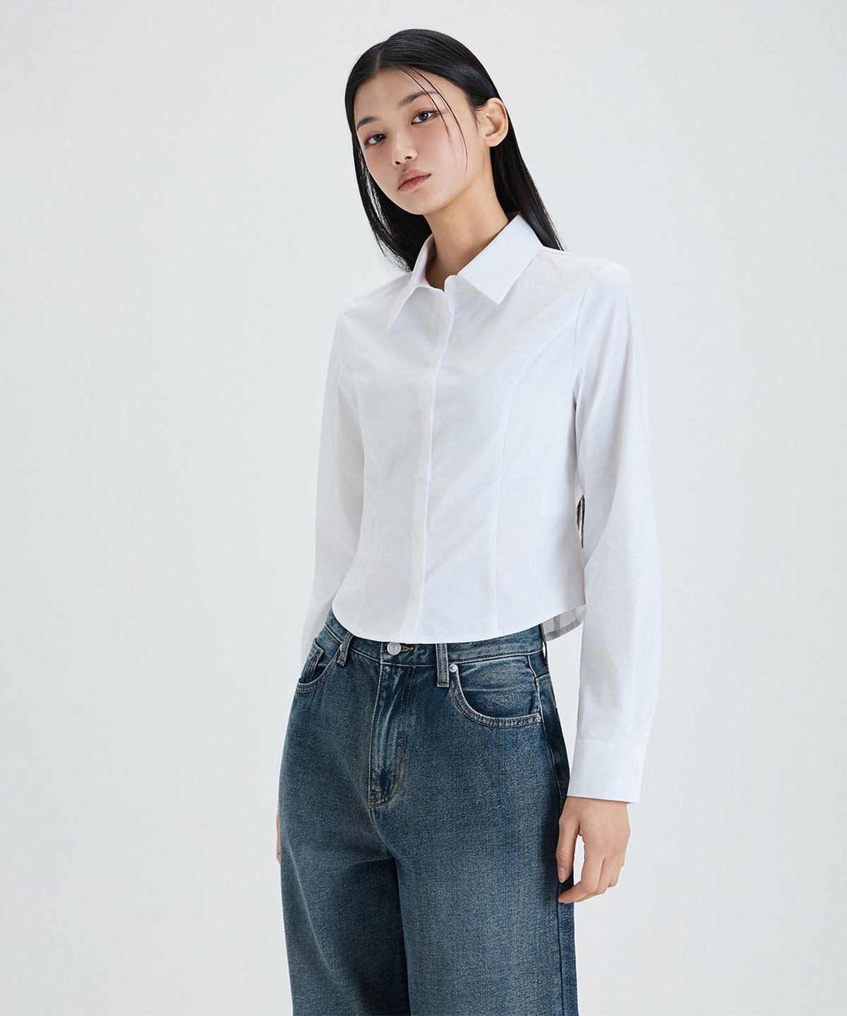 미쏘(MIXXO) 베이직 슬림핏 셔츠_MIWYWG110A