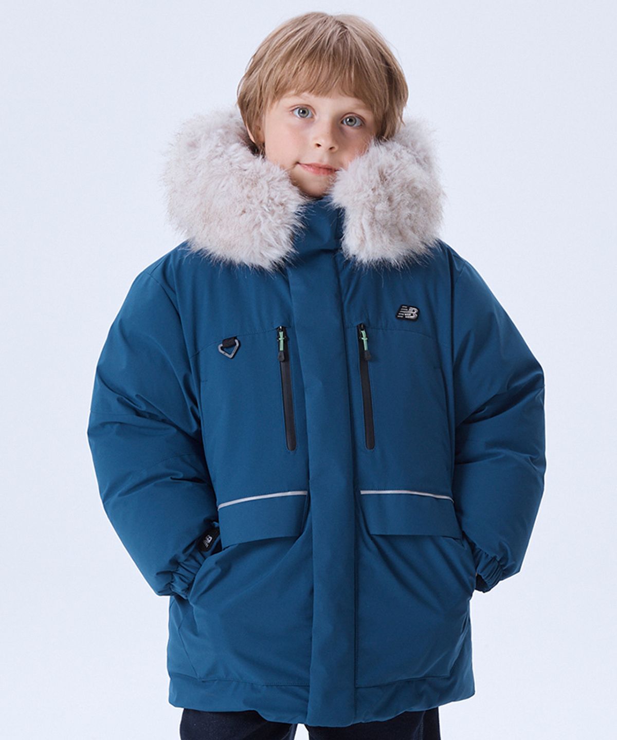 뉴발란스 키즈(NEWBALANCEKIDS) ESSENTIAL_아동 남아 미디다운 (GOOSE) NK9PF4108U50