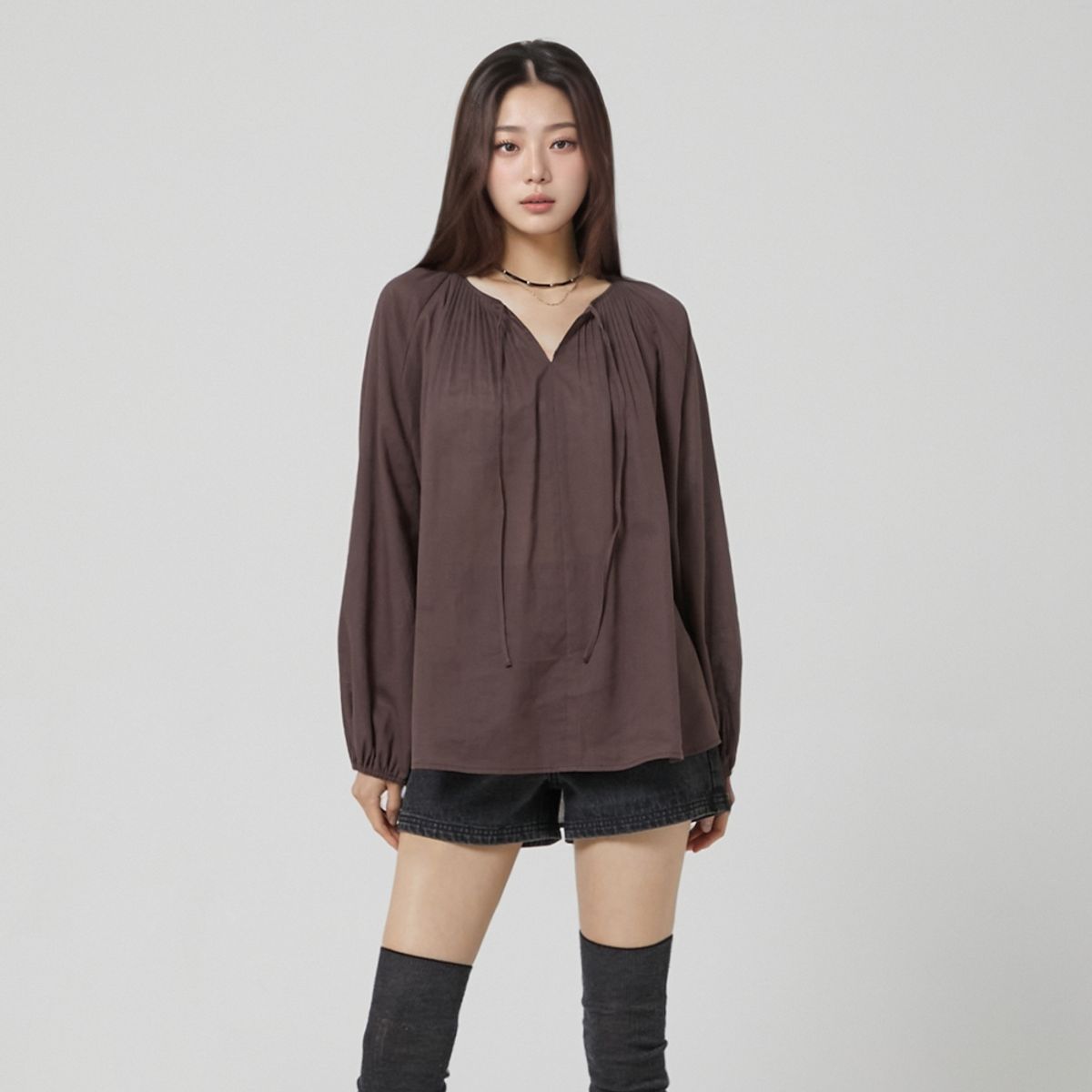 랩(LAP) 라운드넥 셔링 블라우스 AR3WB860
