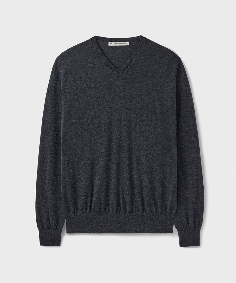 [SUPERIOR] ESSENTIAL SUPERFINE V-NECK KNIT [CHARCOAL]