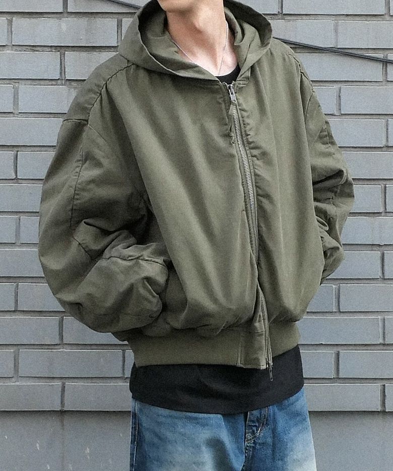 SHIRRING HOOD BOMBER JACKET [VINTAGE KHAKI]