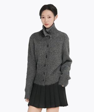 단추 포인트 목폴라 두꺼운 니트_차콜
