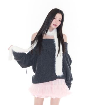 Fuzzy Muffler (Ivory)