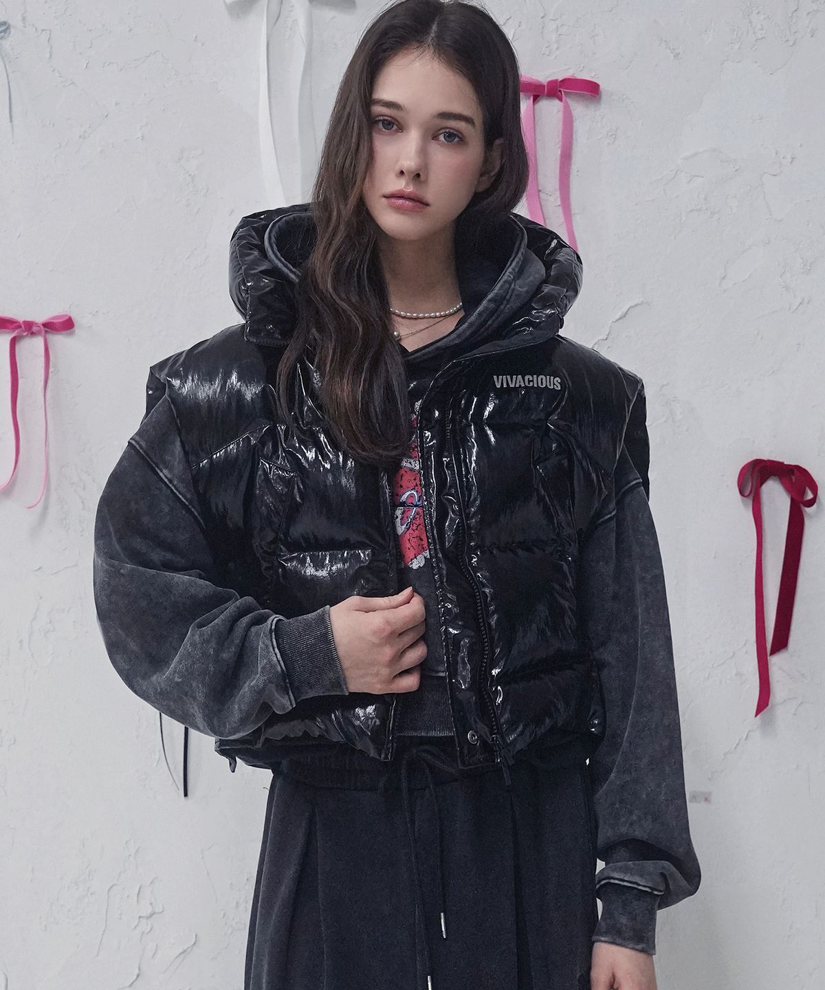 비바셔스(VIVACIOUS) Rose Gloss Vest BLACK