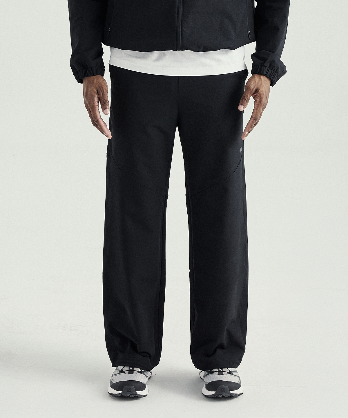 판토폴라도르(PANTOFOLADORO) 데일리 와이드핏 팬츠 BLACK