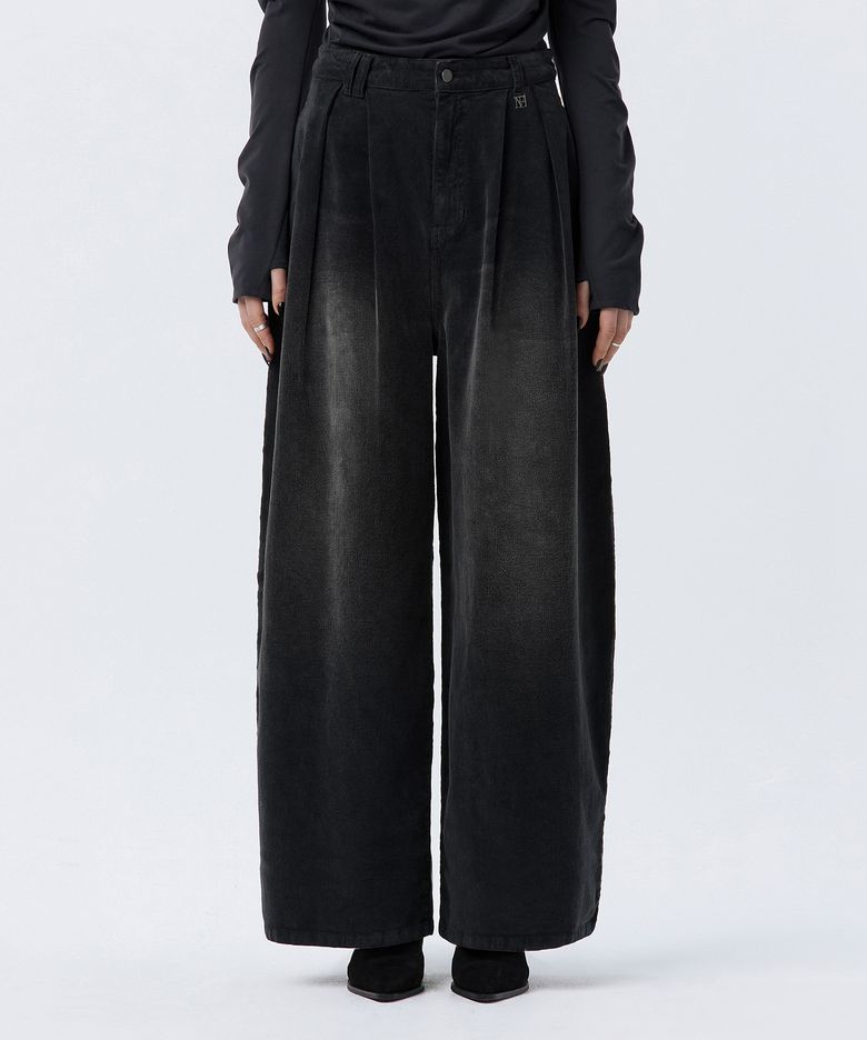 Corduroy Balloon Pants [ Black ]