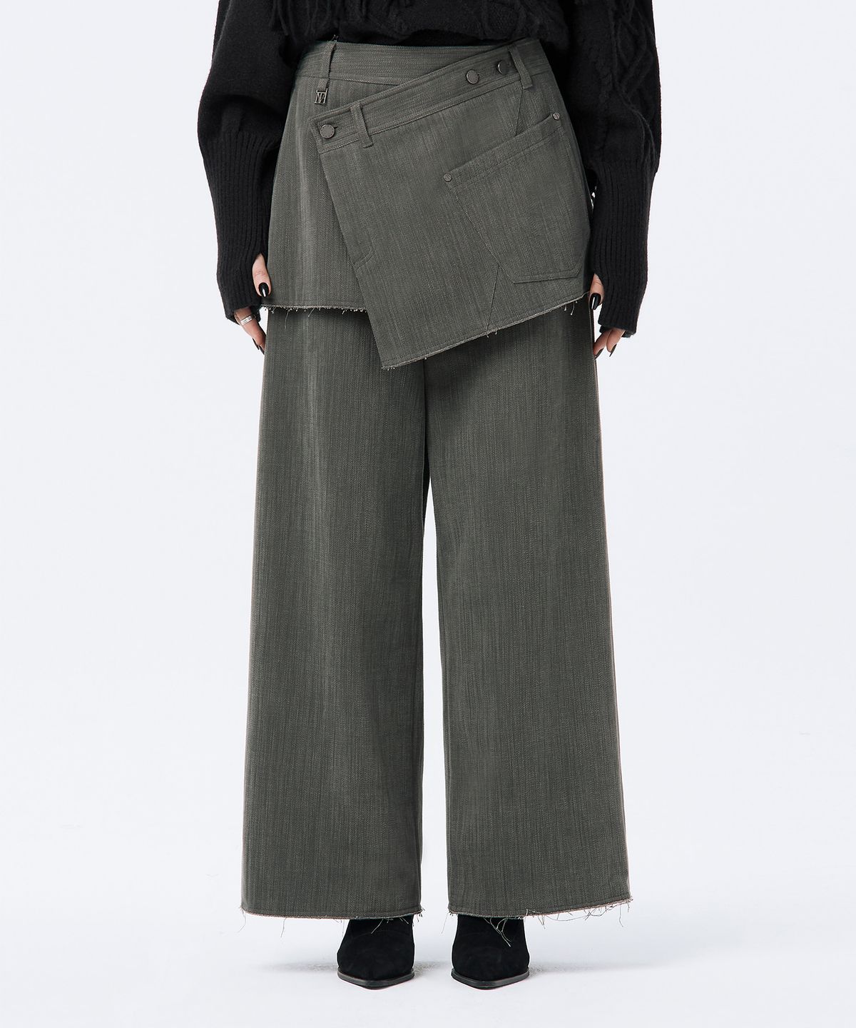 트리밍버드(TREEMINGBIRD) Wrap Skirt Overlay Pants [ Khaki Gray ]