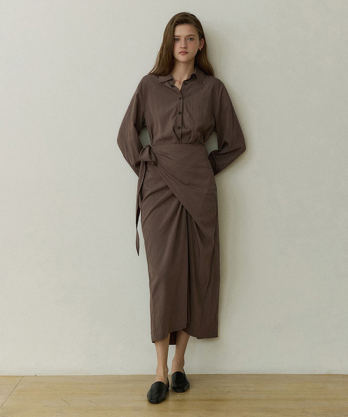어다울(ADAUL) Modern shirts collar lap long dress - moca