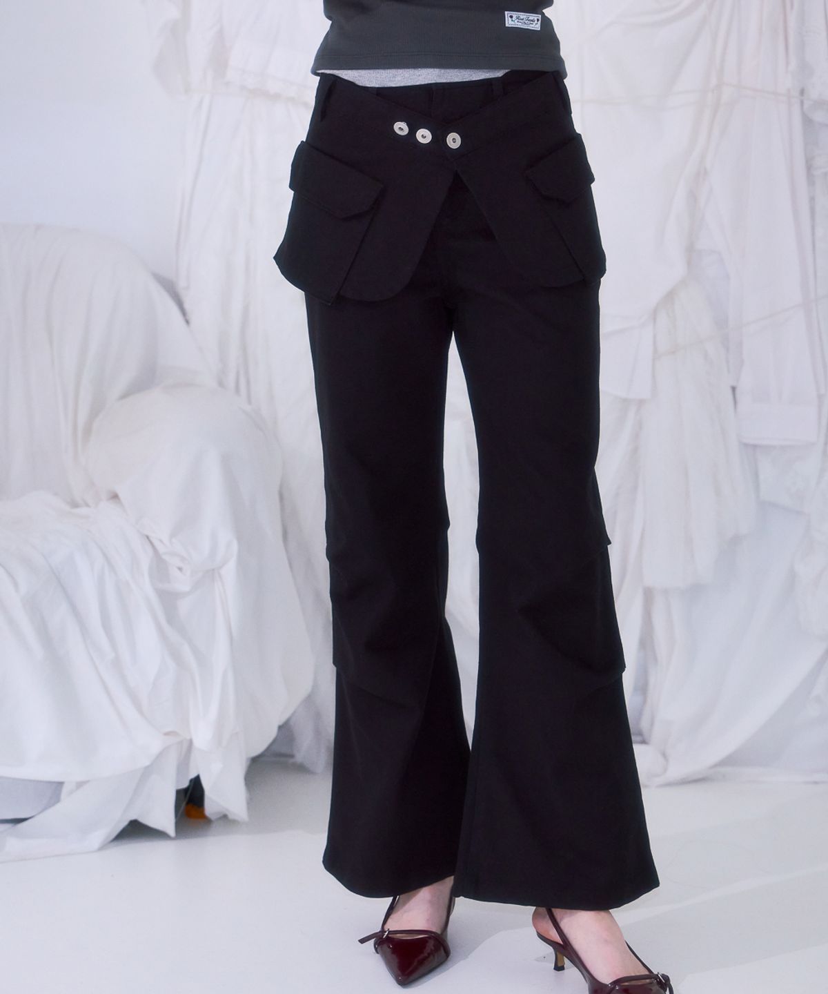 로제프란츠(ROSEFRANTZ) Skirt Layered Bootcut Pants [Black]