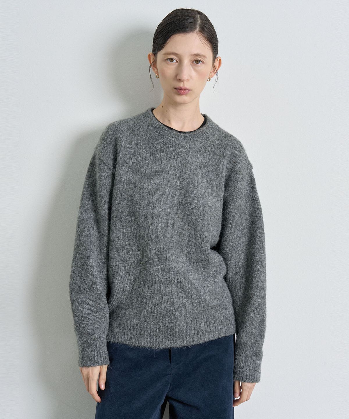 해브 앤 해브(HAVE8HAVE) ALPACA ROUND KNIT_DARK GRAY