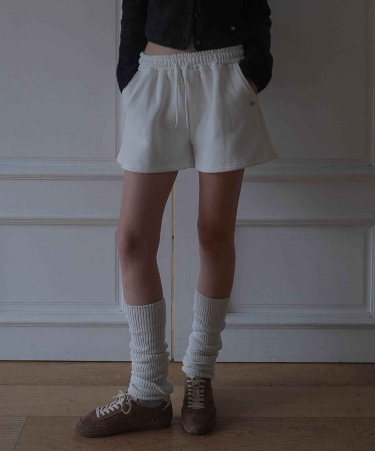 드헤베(DEHEVE) Warm Daily Short Pants [White]