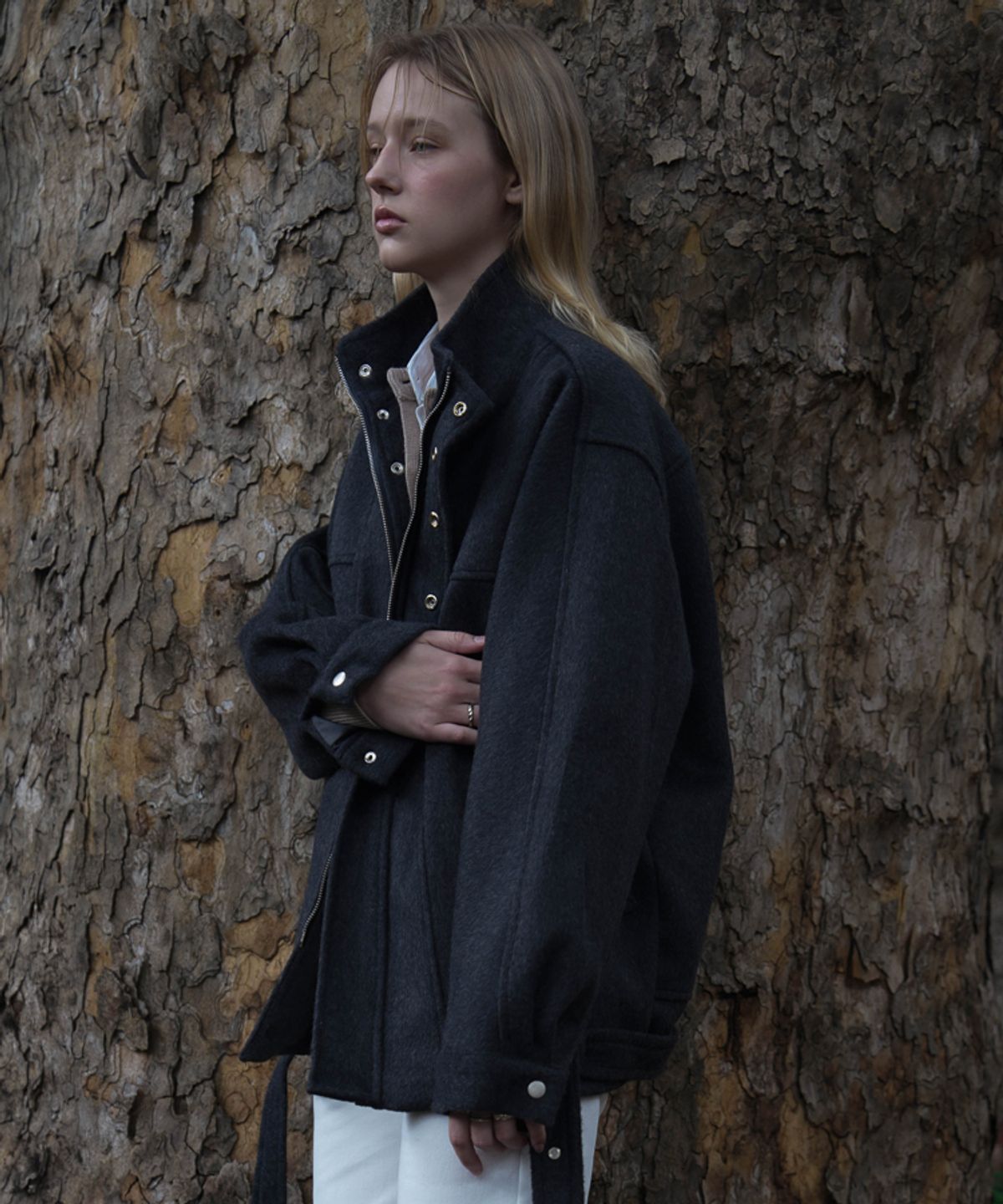드헤베(DEHEVE) Belted Wool Half Jacket [Charcoal]