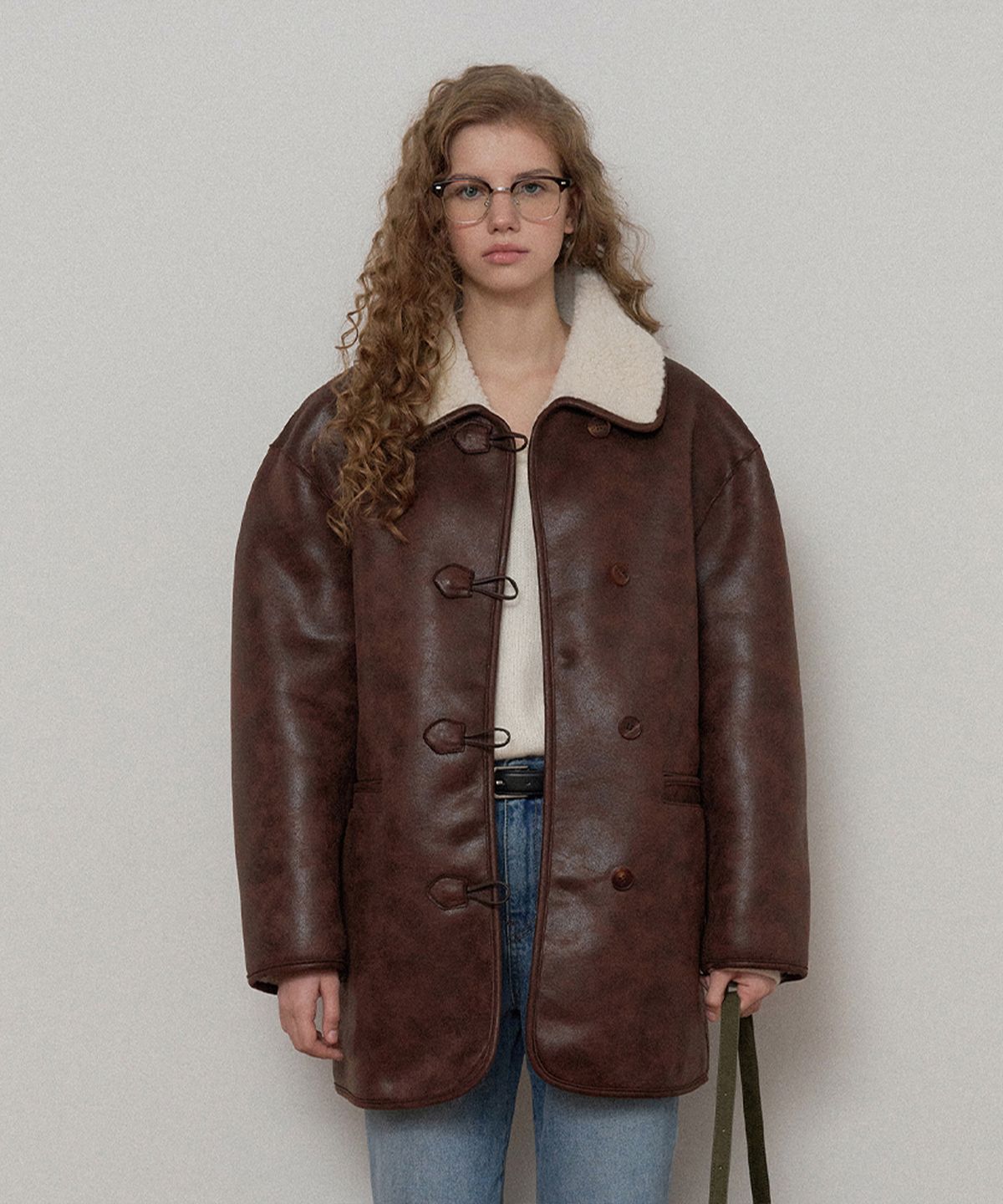 썸웨어버터(SOMEWHEREBUTTER) Vintage Shearling Mustang - Dark Brown