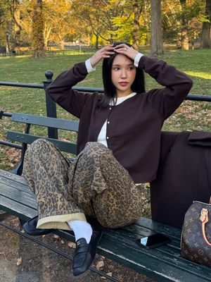 G CLASSIC LOOSE FIT CARDIGAN (DARK BROWN)