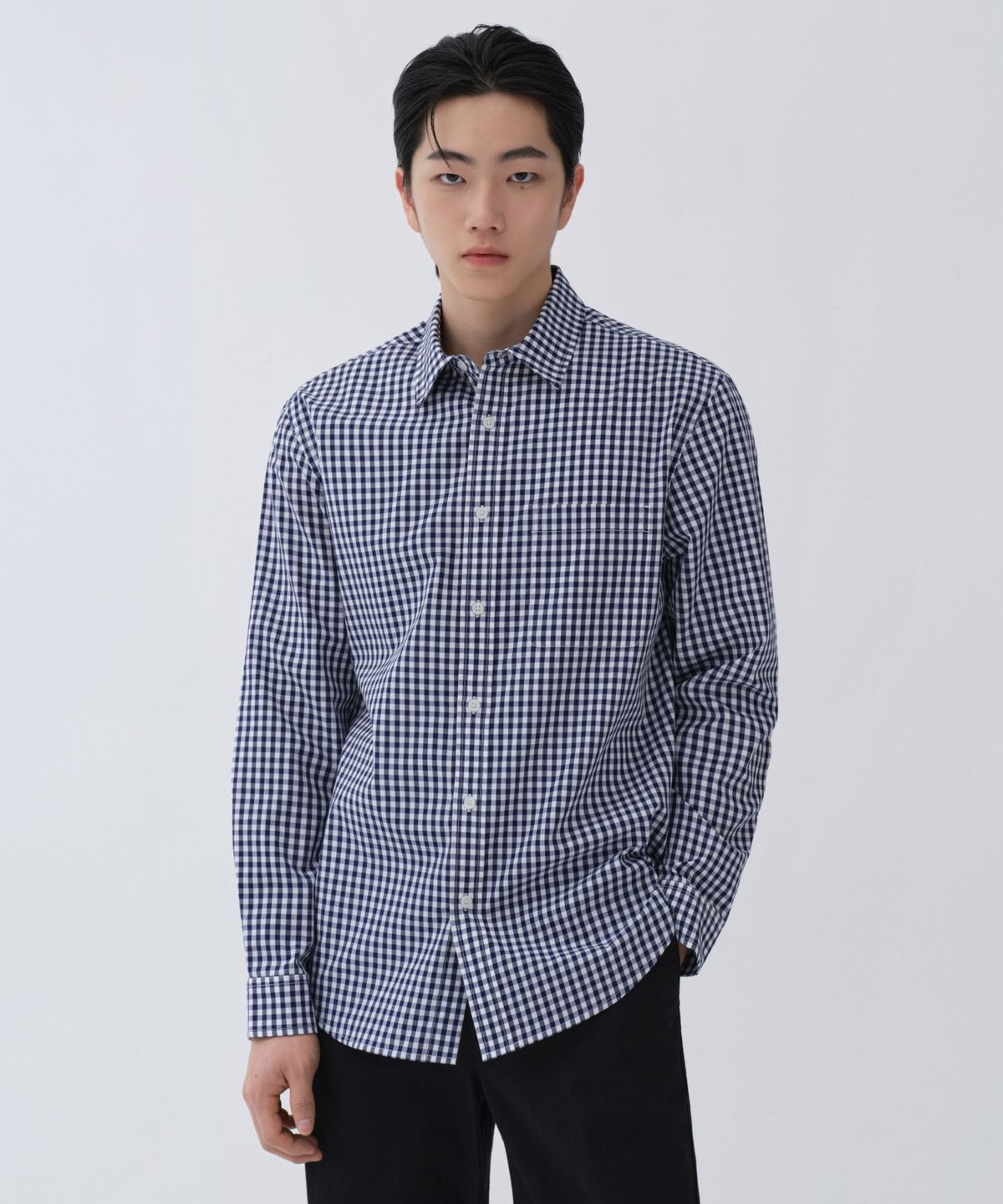 무신사 스탠다드(MUSINSA STANDARD) 깅엄 체크 포플린 셔츠 [화이트/네이비]