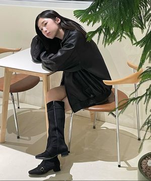 스웨이드 벨티드 롱부츠 블랙