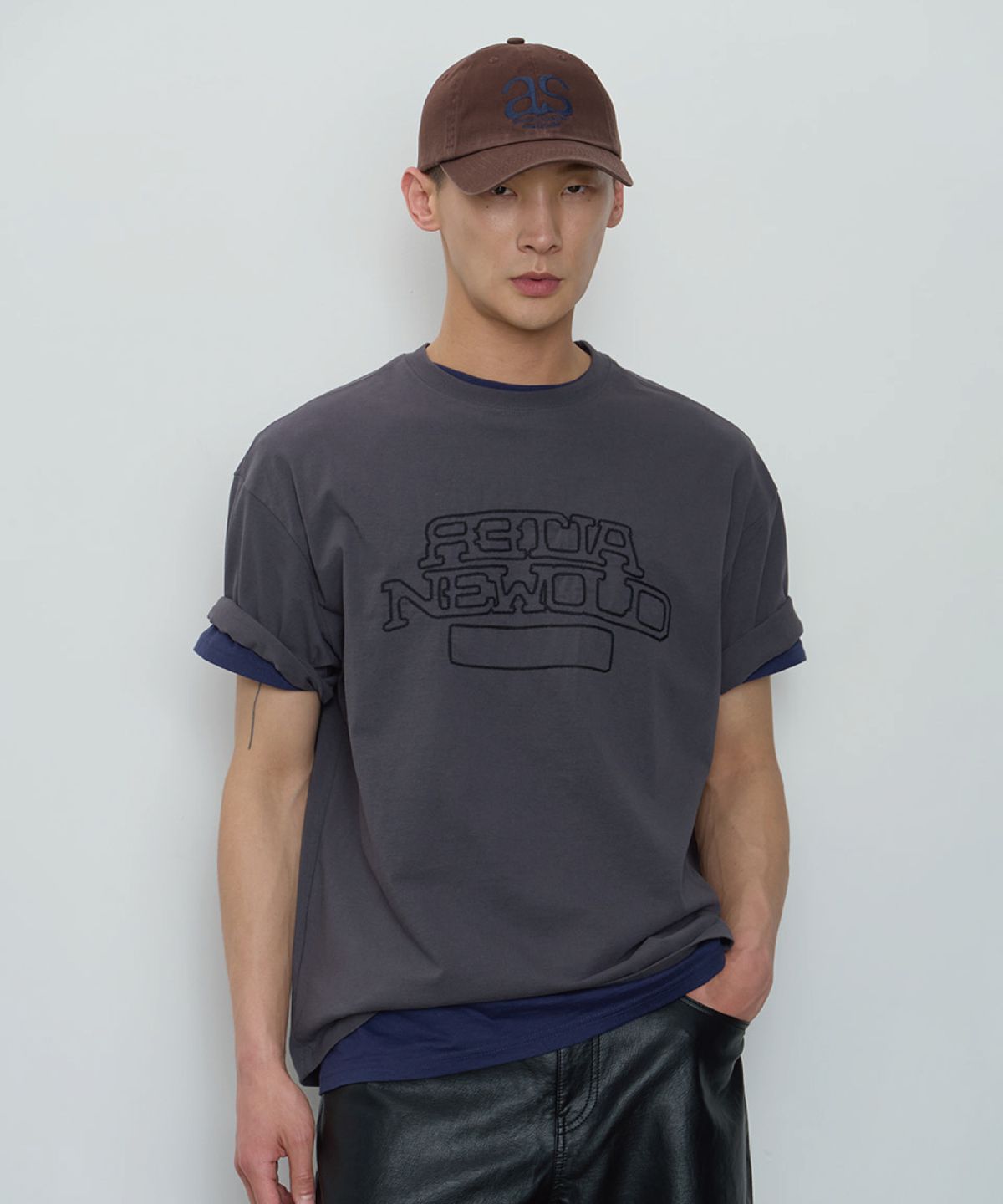 얼터 스튜디오(ALTER STUDIO) Chain Stitch Embroidery T-Shirt_Charcoal