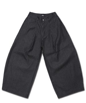 핀와이드 커브팬츠 블랙