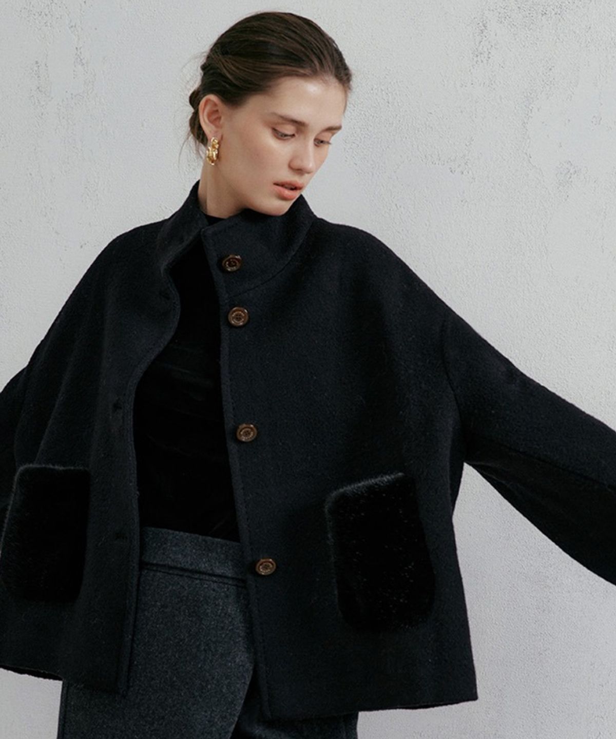 바니스뉴욕(BARNEYS NEWYORK) FW 베일리 알파카 하프코트 블랙