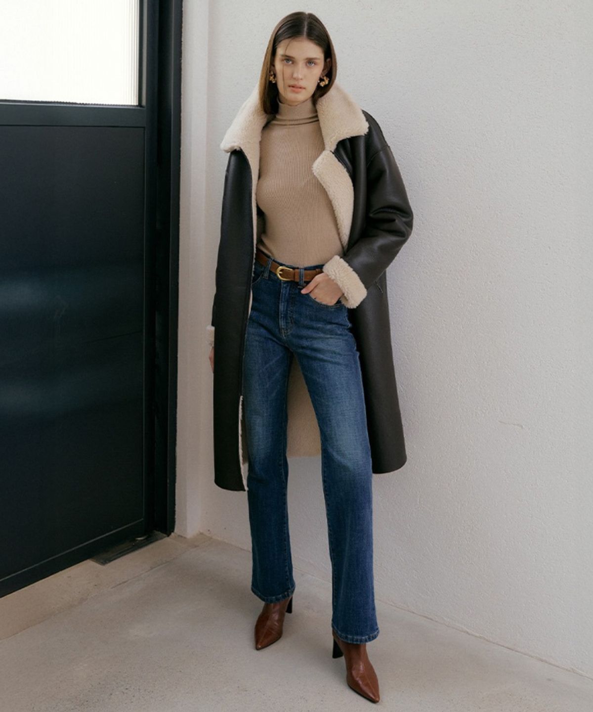바니스뉴욕(BARNEYS NEWYORK) FW 레논 기모 부츠컷 데님 다크블루