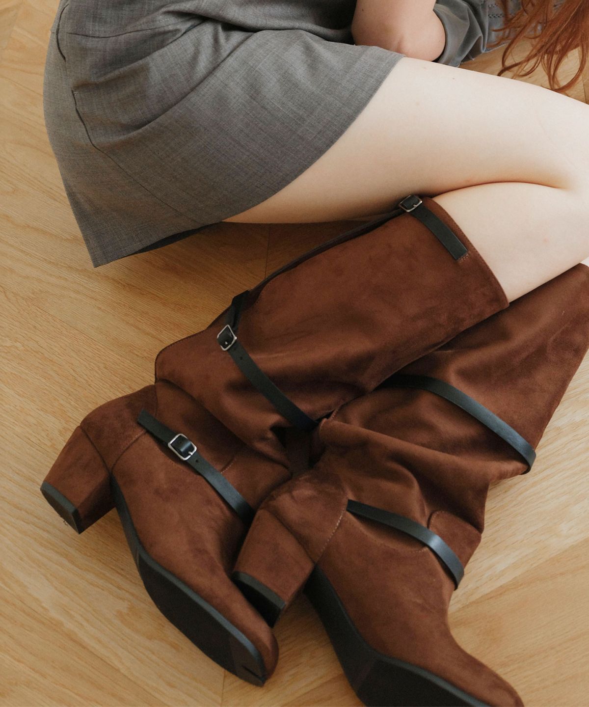 페이즈(PAES) Wide Buckle Tabi Long Boots / Brown