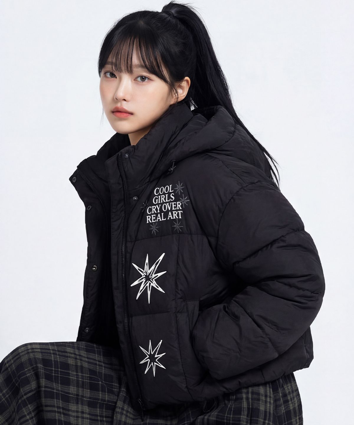 아티스트웨어(ARTISTWEAR) [3COLORS] 스파클 후드 크롭 숏패딩