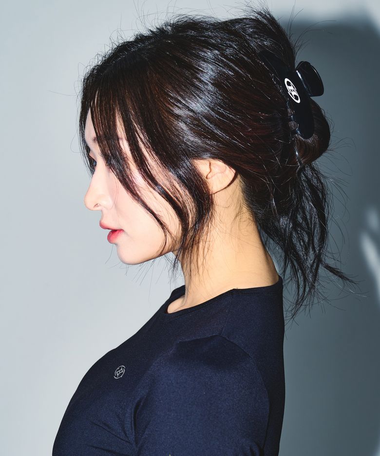 SYMBOL LOGO HAIR CLIP [BLACK]